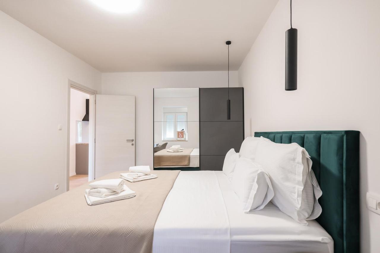 Apartment Elly Zara Esterno foto