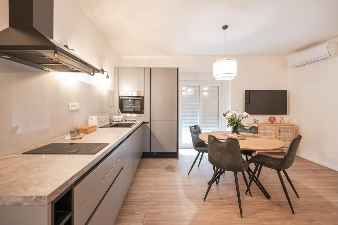 Apartment Elly Zara Esterno foto
